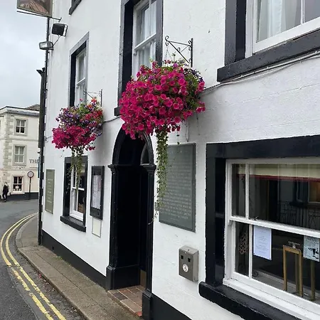 George Hotel 4*