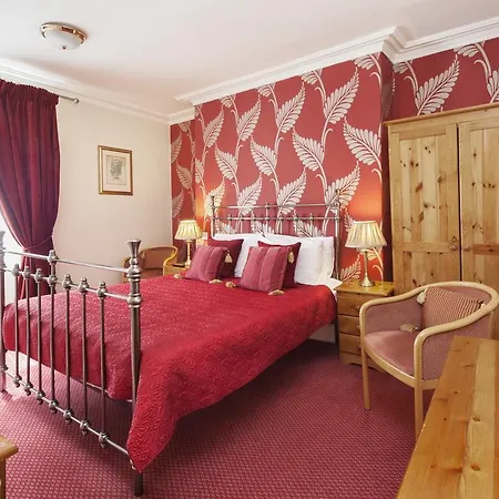 Hotel George 4*